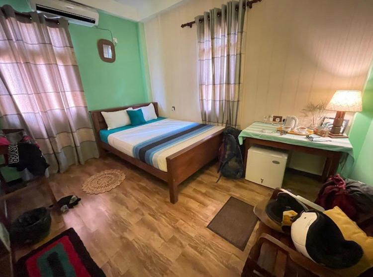 Hotel The Green Station Dikwella Esterno foto