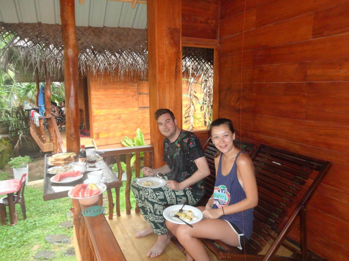 Hotel The Green Station Dikwella Esterno foto